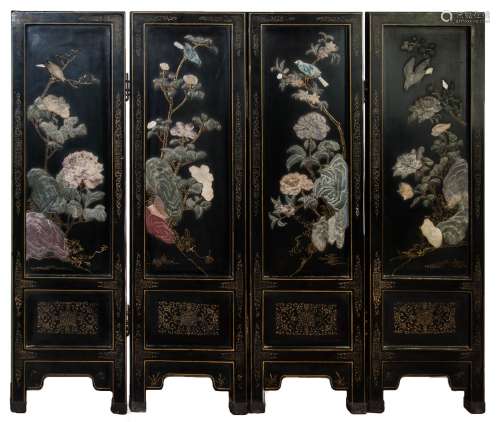 FOUR LACQUERED AND HARDSTONE INLAID PANELS漆器嵌寶四扇掛屏