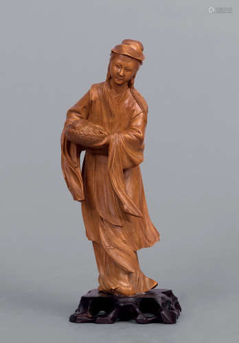 五、六十年代 黃楊木女雕塑