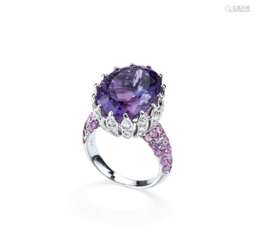 18K白金镶钻石紫水晶戒指