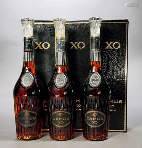 Camus Cognac XO （一组三件）