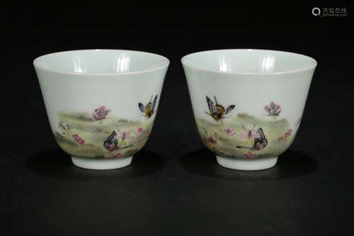 Pair Chinese famille rose porcelain cups, Yongzheng