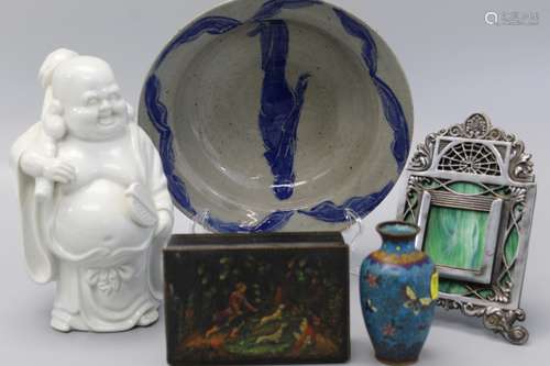 Group of decorative items.