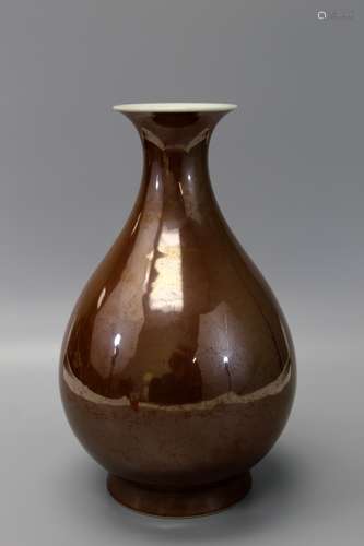 Chinese brown glaze porcelain vase, Guangxu mark.