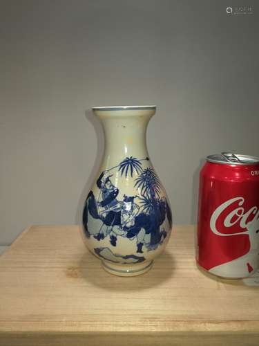 Chinese Blue and White Porcelain Bottle Kuangxi Mark