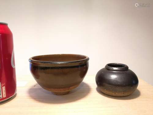 Two Pieces Japanese Pottery Tea Set