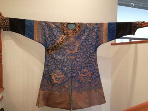 Chinese Palace Gold Plate Embroidery Robe