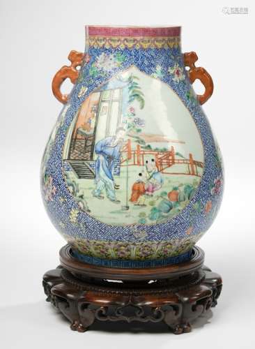 A HU-SHAPED FAMILLE ROSE VASE WITH FIGURAL SCENES, China, Qianlong six-character mark, Republic period. - Property from a Swiss private collection, acquired before 1970 - Wood stand - Minor wear
