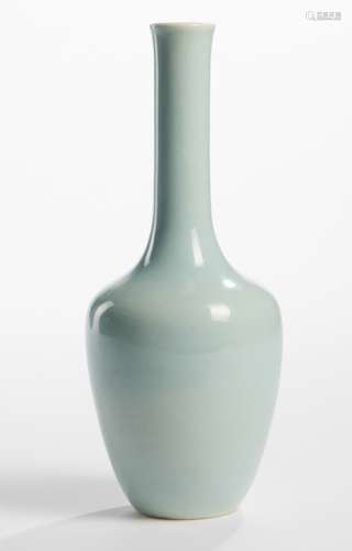 A LIGHT BLUE GLAZED PORCELAIN BOTTLE VASE, China, underglaze blue Kangxi six-character mark, 19th ct. - Property from an old German private collection, since around 1900 in the family - Three small burst glaze bubbles to mouth rim otherwise good condition