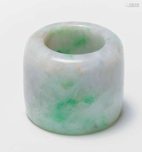 A WHITE JADE ARCHER'S RING, China, Qing dynasty - Property from an important German private collection - Good condition