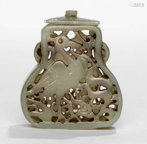 A FINELY CARVED OPENWORK MINIATURE JADE BOTTLE DEPICTING CRANES, China - Greyish jade, the small item was most likely the outer container for snuff or some kind of inscense - Property from a Dutch private collection, acquired before 1990 - Very minor traces of age