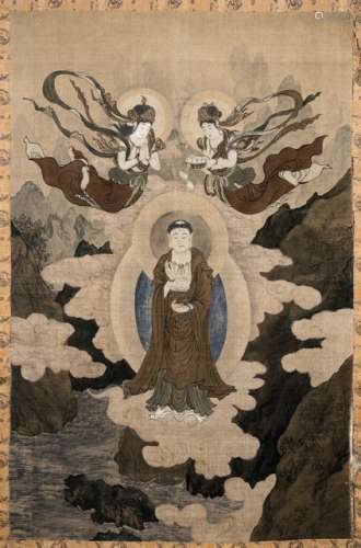 A LARGE VOTIVE PAINTING ON SILK DEPICITNG GUANYIN UNDER TWO FLYING APSARA