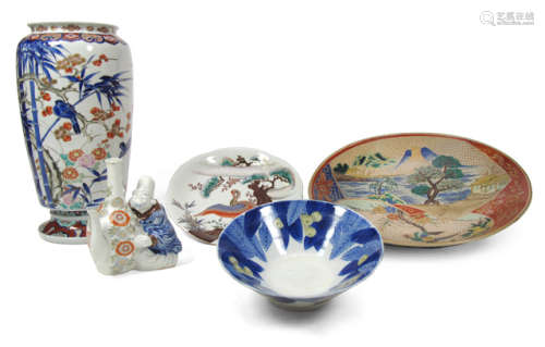 THREE POLYCHROME DECORATED PORCELAIN BOWLS