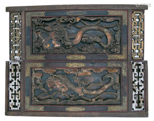 A PAIR OF WOOD PANELS WITH DRAGONS