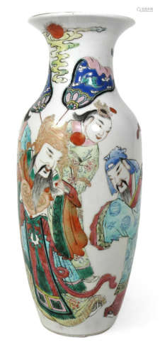 A FAMILLE ROSE VASE DEPICTING SHOULAO AND OTHER FIGURES