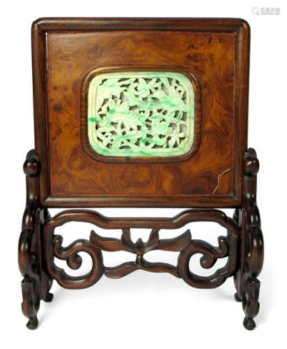 A LITTLE TABLE SCREEN WITH OPEN-WORKED JADE PLAQUE