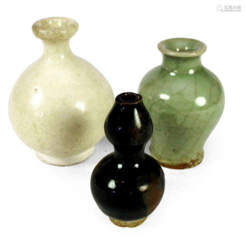 A GROUP OF THREE MOSTLY MONOCHROME GLAZED MINIATURE PORCELAIN VASES