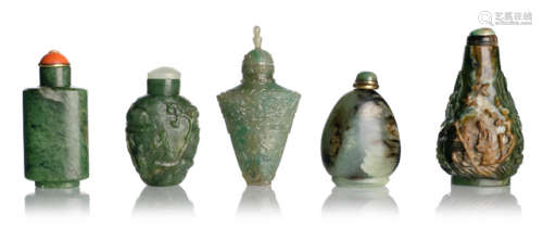 A GROUP OF FIVE SNUFF BOTTLES MADE OF JADE/JADEITE