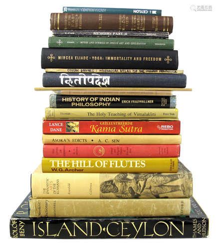 19 VOL. MOSTLY INDIA: Sacret books of the east / The Dynastic Arts of the Kurhans / A practical Sanscrit Dictionary a.o. - Property from an European private collection