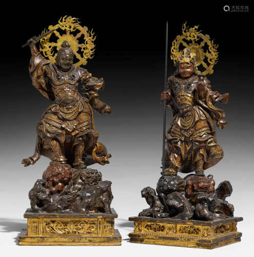 TWO WOODEN FIGURES OF THE SHITENNO (FOUR HEAVENLY KINGS).