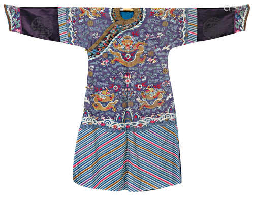 A PALE PURPLE-GROUND KESI DRAGON ROBE.