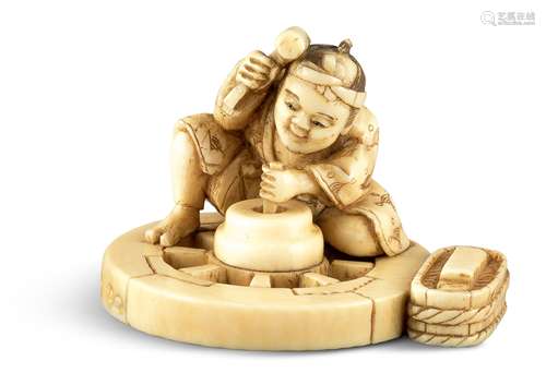 NETSUKE: WAGENBAUER. Japan. Meiji-Zeit. Spätes 19. Jh. Elfenbein mit fein geschnitzten und