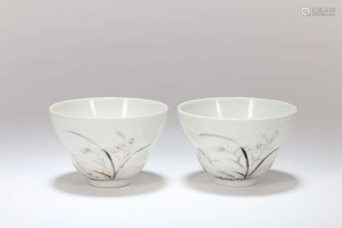 A Pair of Chinese Porcelain Cups