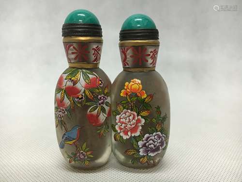 A PAIR OF SNUFF BOTTLES