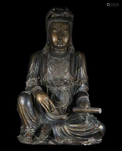 A WOODEN FIGUR OF GUANYIN