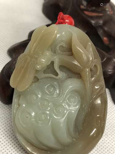 A JADE ORNAMENT