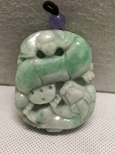 A JADE ORNAMENT