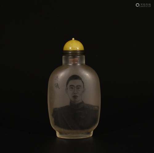 A SNUFF BOTTLE