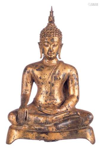 A Thai gilt bronze Buddha, H 22 cm - W 14 cm