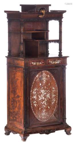 An Oriental elegant little Italian walnut cabinet with mother of pearl inlay, in a niche on top a peeping brass dragon, late 19thC, H 153,5 - W 66,5 - D 44 cm