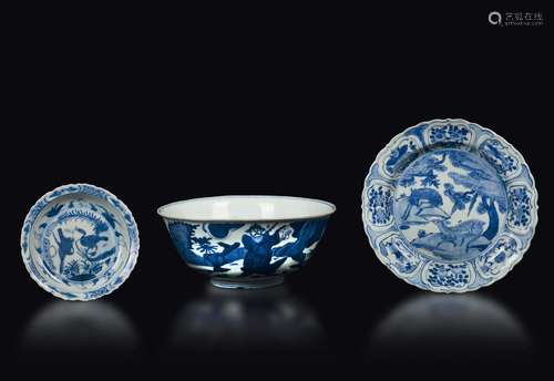 Lot of blue and white porcelains, two Wanli dishes and a bowl  ...