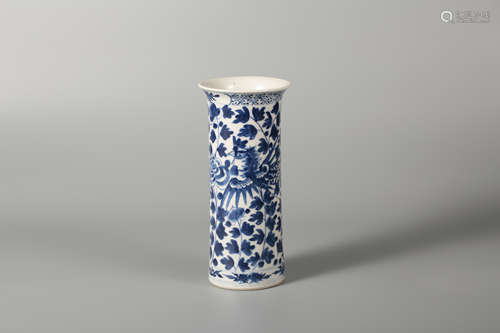 A Chinese Blue and White Porcelain Vase