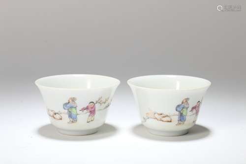 A Pair of Chinese Famille-Rose Porcelain Cups