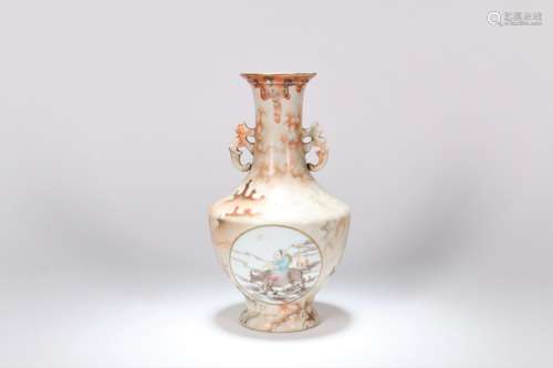 A Chinese Stone Pattern Porcelain Vase