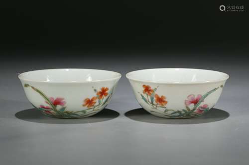 A Pair of Chinese Famille-Rose Porcelain Bowls