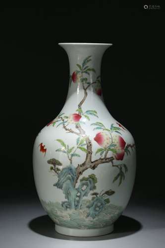 A Chinese Famille-Rose Porcelain Vase with Damage