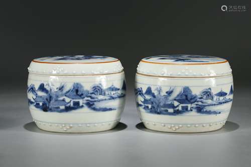 A Pair of Chinese Blue and White Porcelain Box with Cover