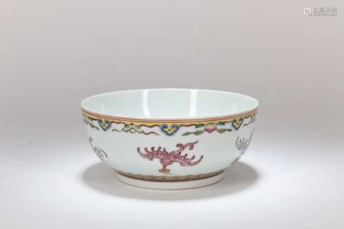 A Chinese Famille-Rose Porcelain Bowl