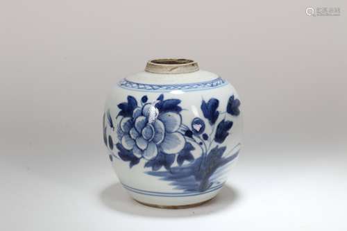 A Chinese Blue and White Porcelain Jar