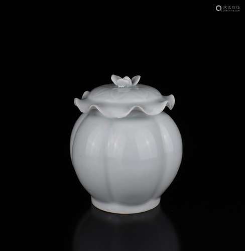 Chinese Ying Qing Ceramic Covered Jar