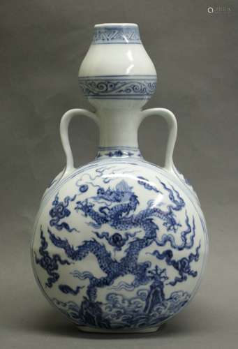 19th C. Chinese Blue/White Porcelain Vase w/Dragon