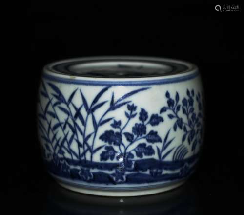 Chinese Blue/White Porcelain Cricket Jar