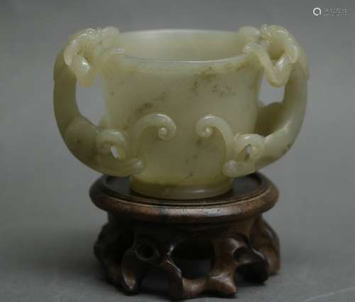 Chinese Qing Dynasty Greyish Jade Carving Cup