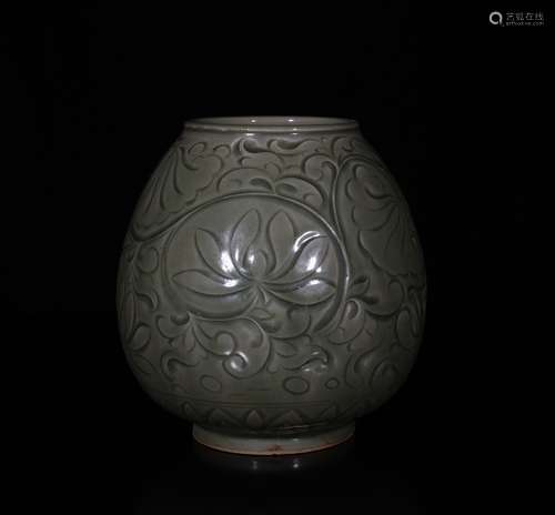 Chinese Ceramic Vase