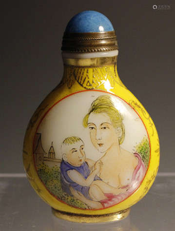 A Chinese Enamel Snuff Bottle