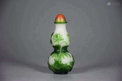 Republican Chinese Glass Snuff Bottle