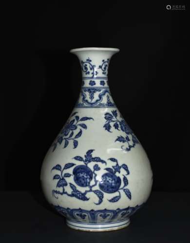 Chinese Blue&White Floral Vase